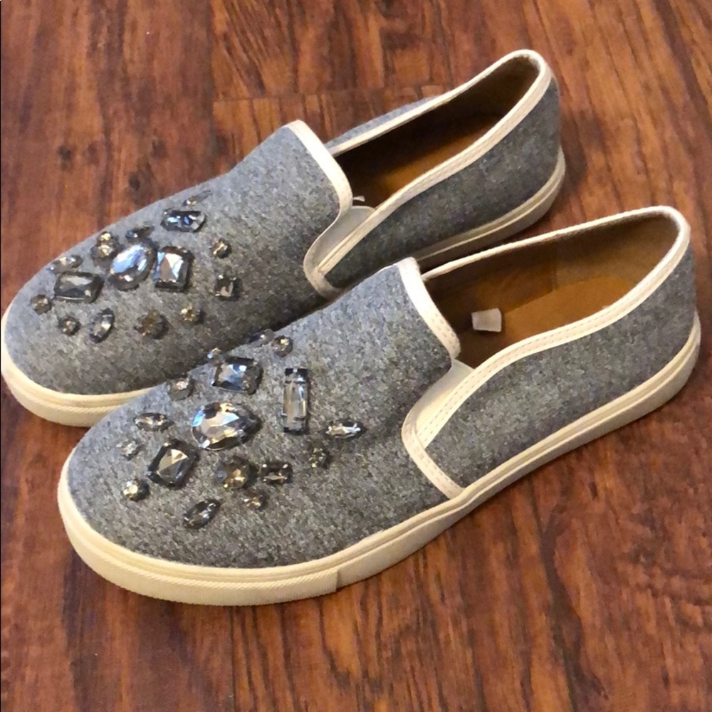 Mossimo bejeweled sneakers sz 9 like new gray